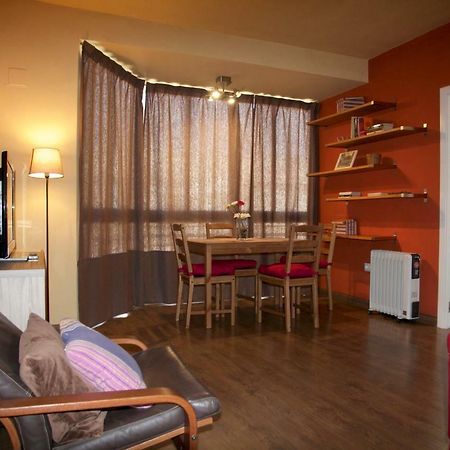 Apartamento Santa Justa Apartman Sevilla Kültér fotó