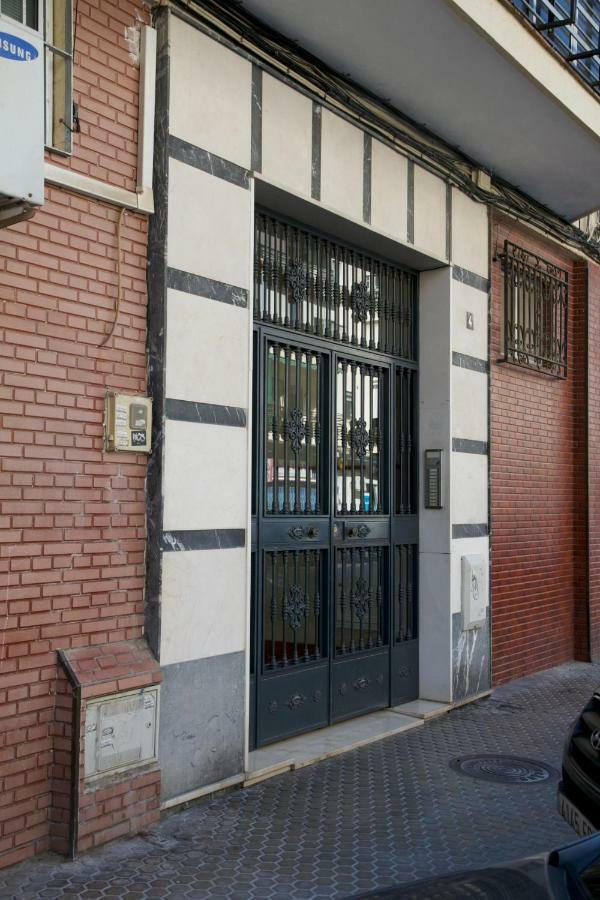Apartamento Santa Justa Apartman Sevilla Kültér fotó