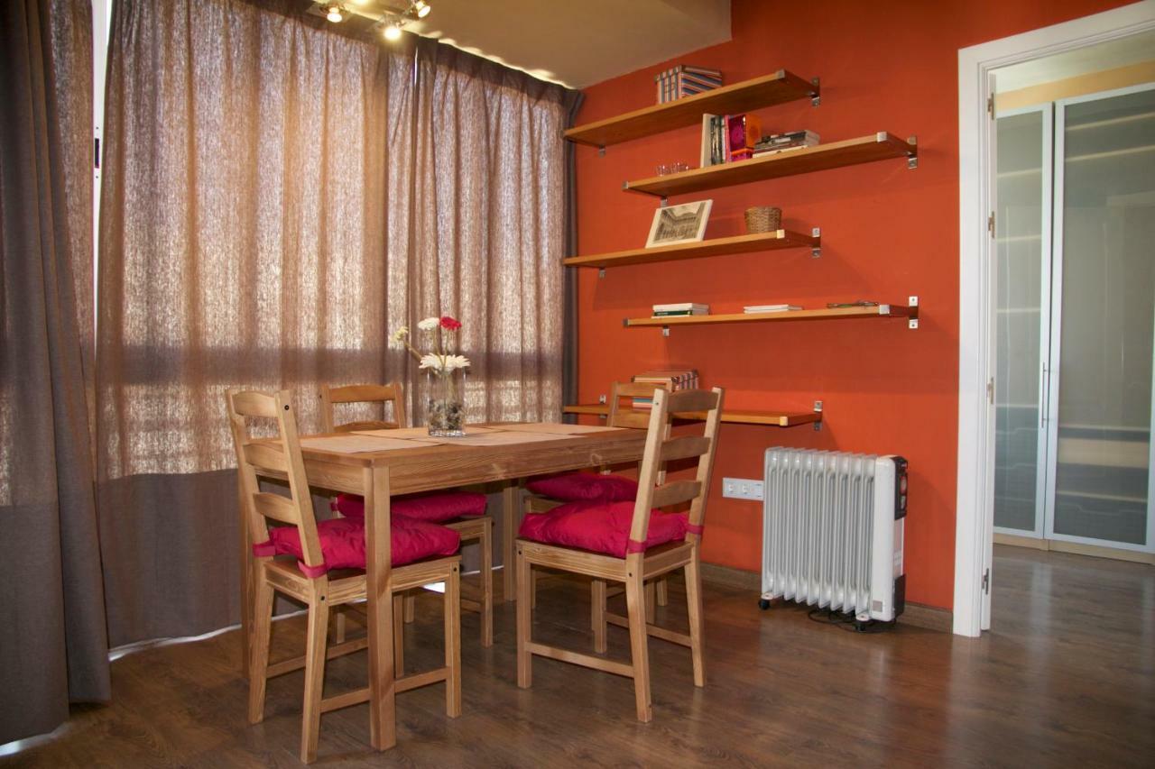 Apartamento Santa Justa Apartman Sevilla Kültér fotó